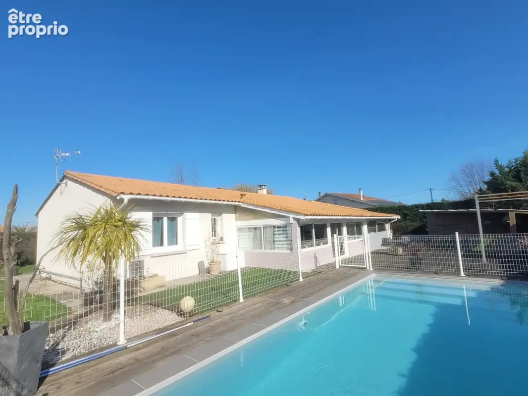 Maison à LAMARQUE