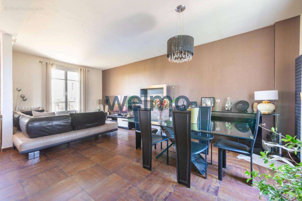 Maison à SARTROUVILLE