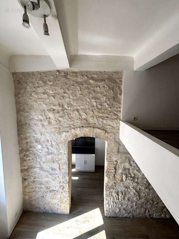 Appartement 27 m² à Marseille-7e  - photo 2