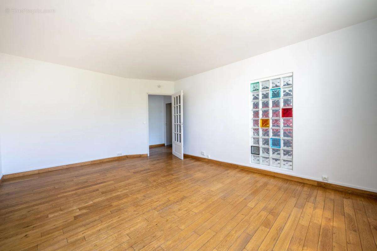 Appartement à RUEIL-MALMAISON