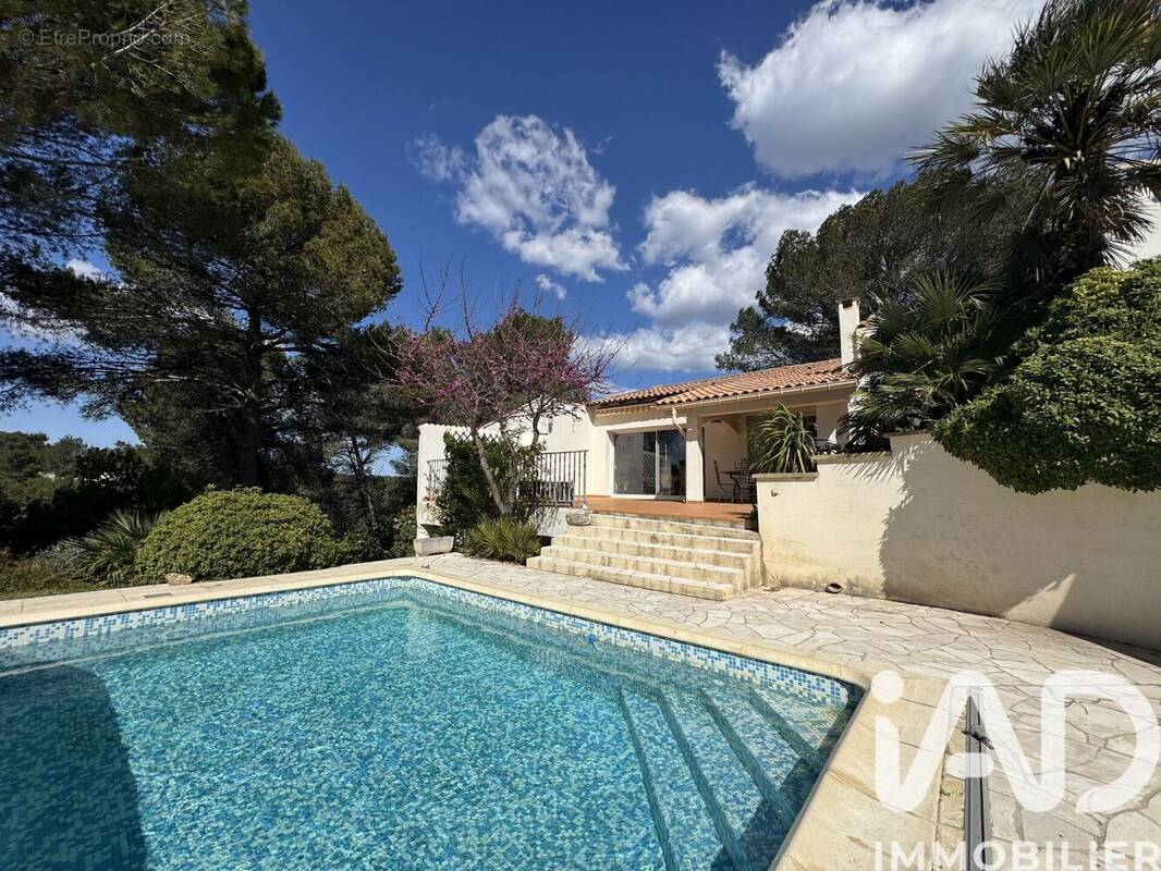 Photo 1 - Maison à CAVEIRAC