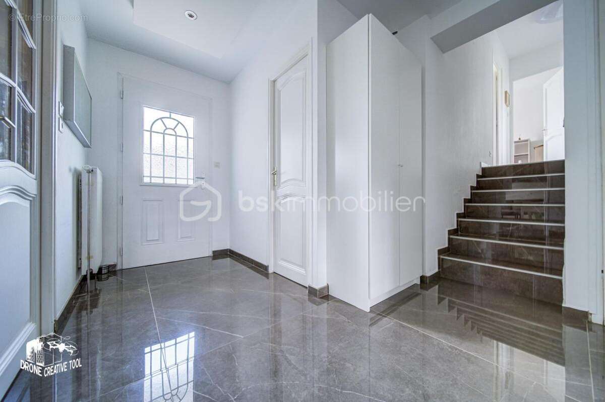 Maison à MORFONTAINE