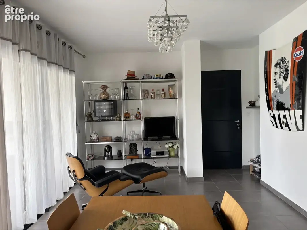 Appartement de 114m2 sur 2 niveaux  avec jardin aménagé dans résidence sécurisée avec piscine - photo 8