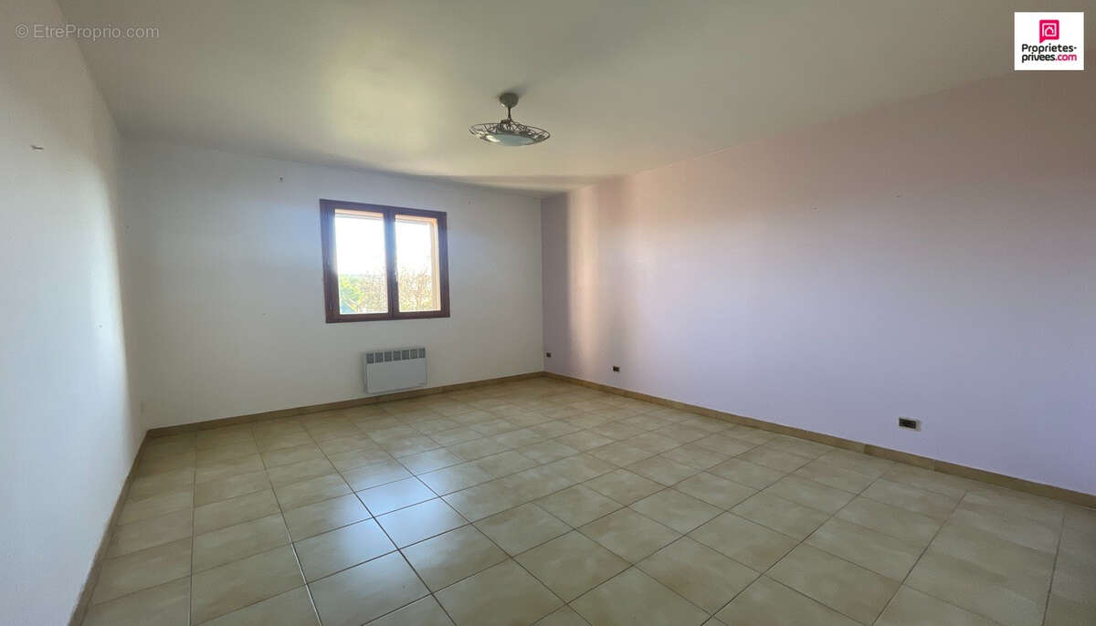 Maison à ESPARRON-DE-VERDON