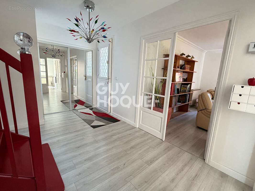 Maison à Mennecy Village Levitt - photo 2
