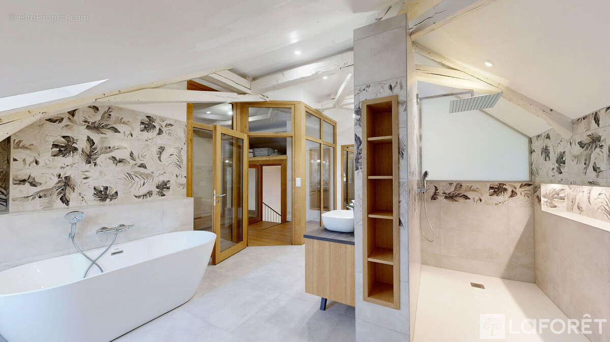 Maison à BOURBON-L'ARCHAMBAULT