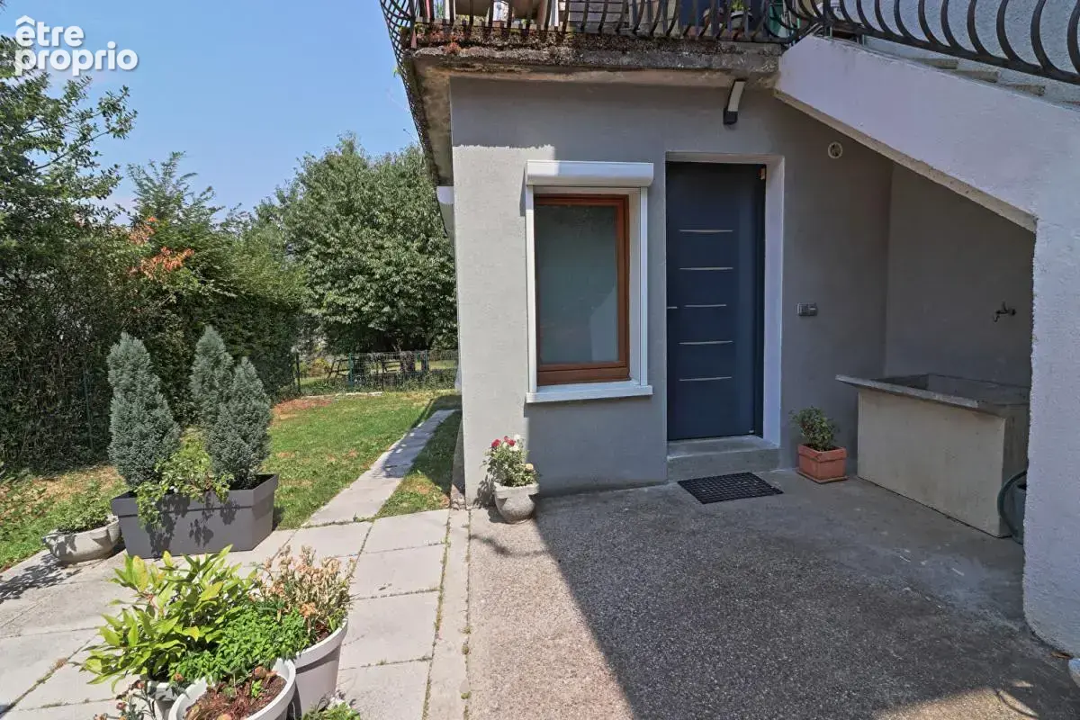 T4 dans maison (3 chambres) entièrement rénové, Doussard, 89 m² avec jardin, garage, cave et parking - photo 12