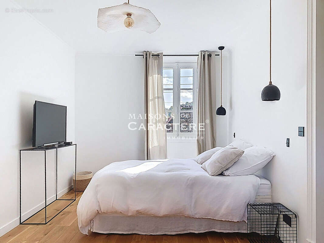 Maison à CRESPIERES