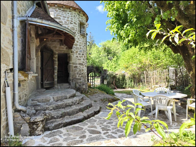 Maison familiale + dépendances à Saint Eloi en Creuse - photo 46