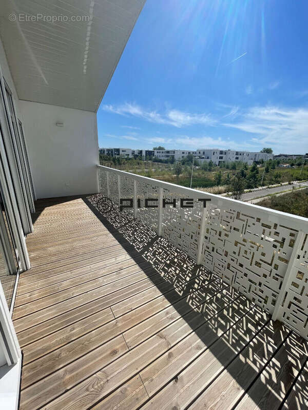 Appartement à VILLENAVE-D'ORNON