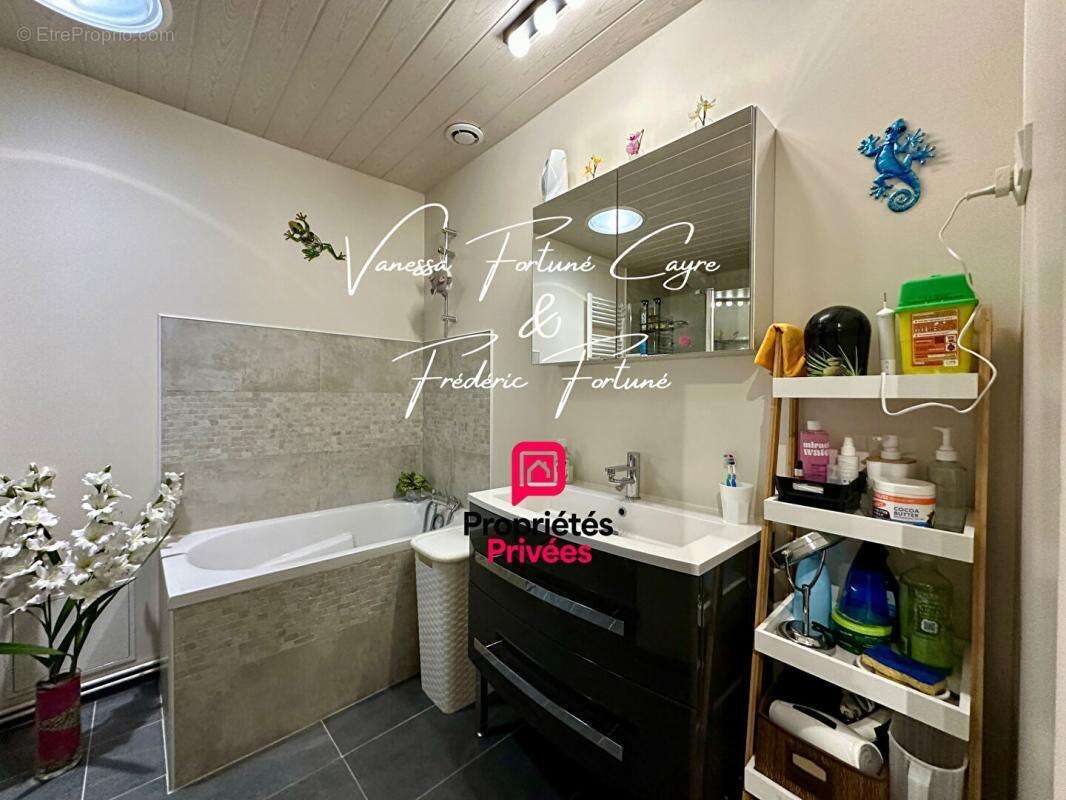 Maison à BLANQUEFORT