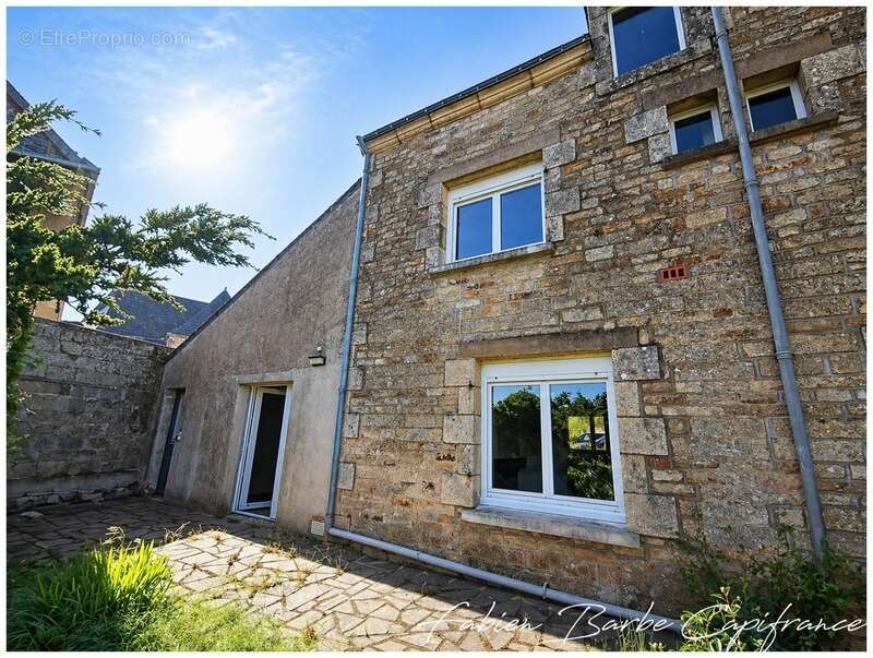 Maison à LE ROC-SAINT-ANDRE