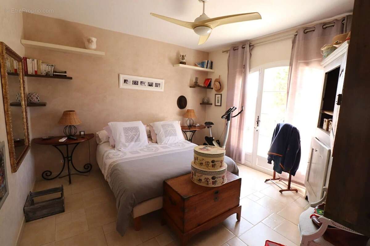 Maison à LA CADIERE-D'AZUR