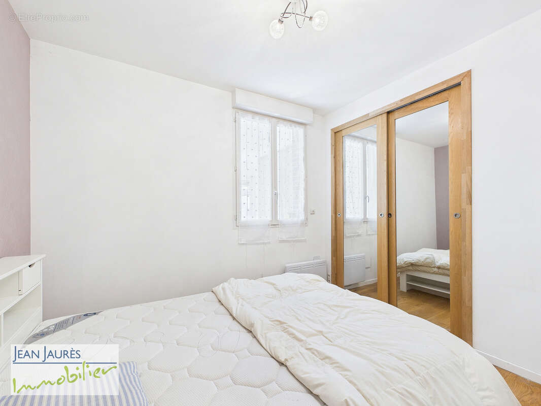 Maison à SAINTE-SAVINE