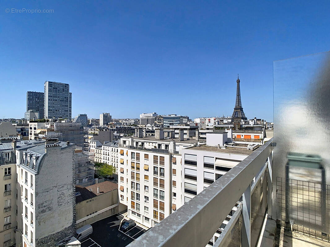 Appartement à PARIS-15E