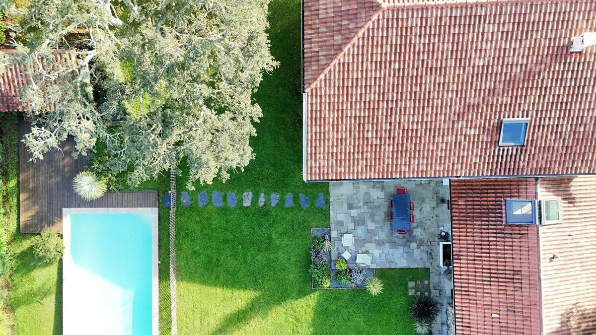 Maison à SAINT-MARTIN-DE-SEIGNANX