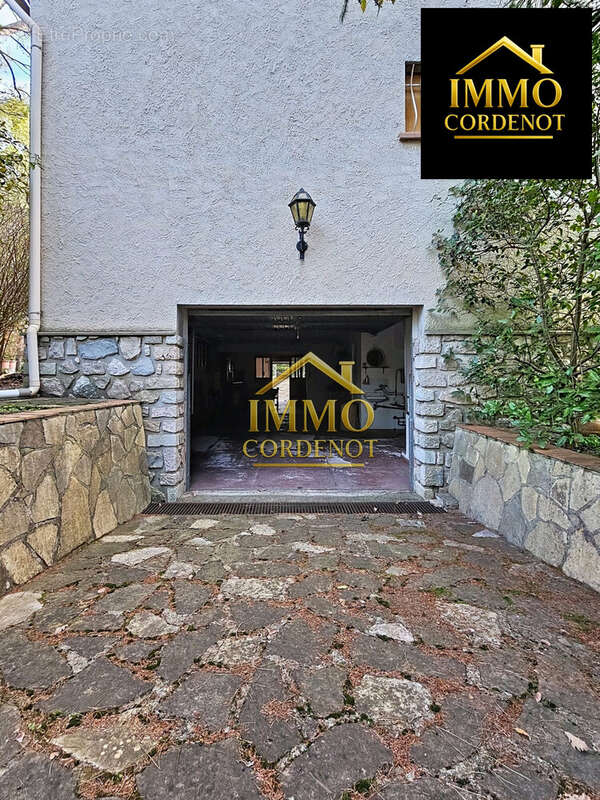 Maison à BRIGNOLES