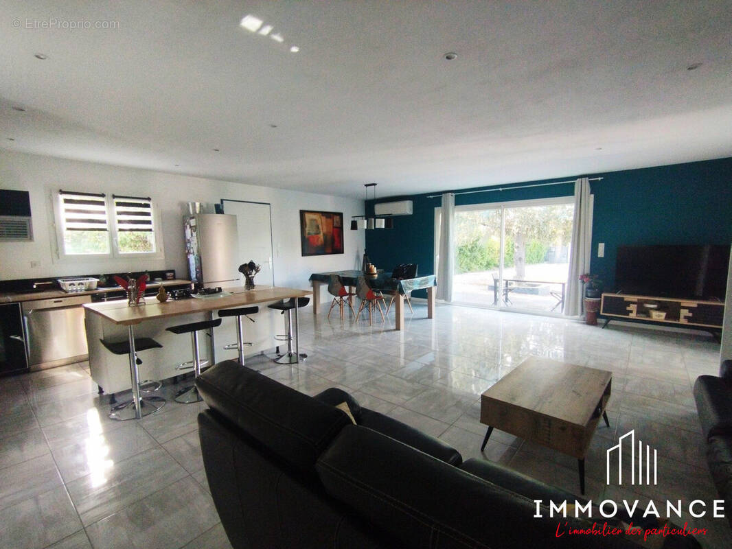 Maison à SAINT-MATHIEU-DE-TREVIERS