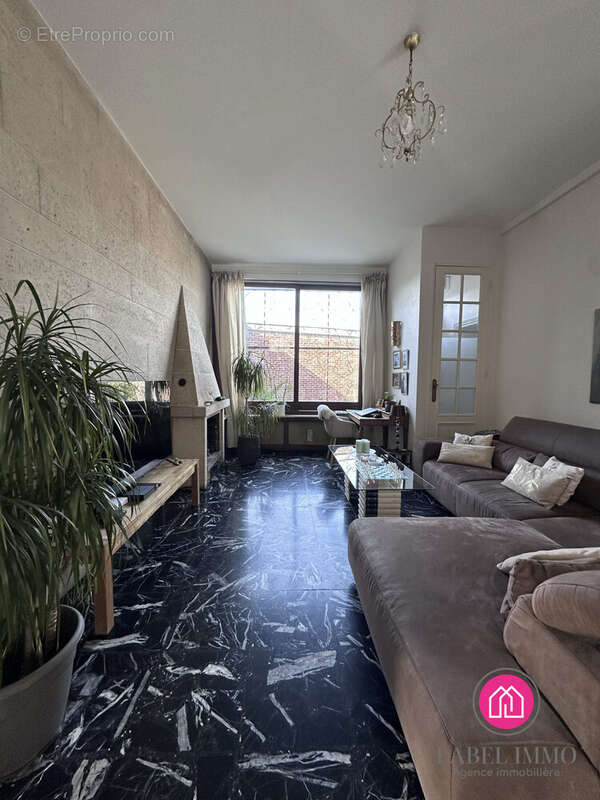 Maison à LIEU-SAINT-AMAND