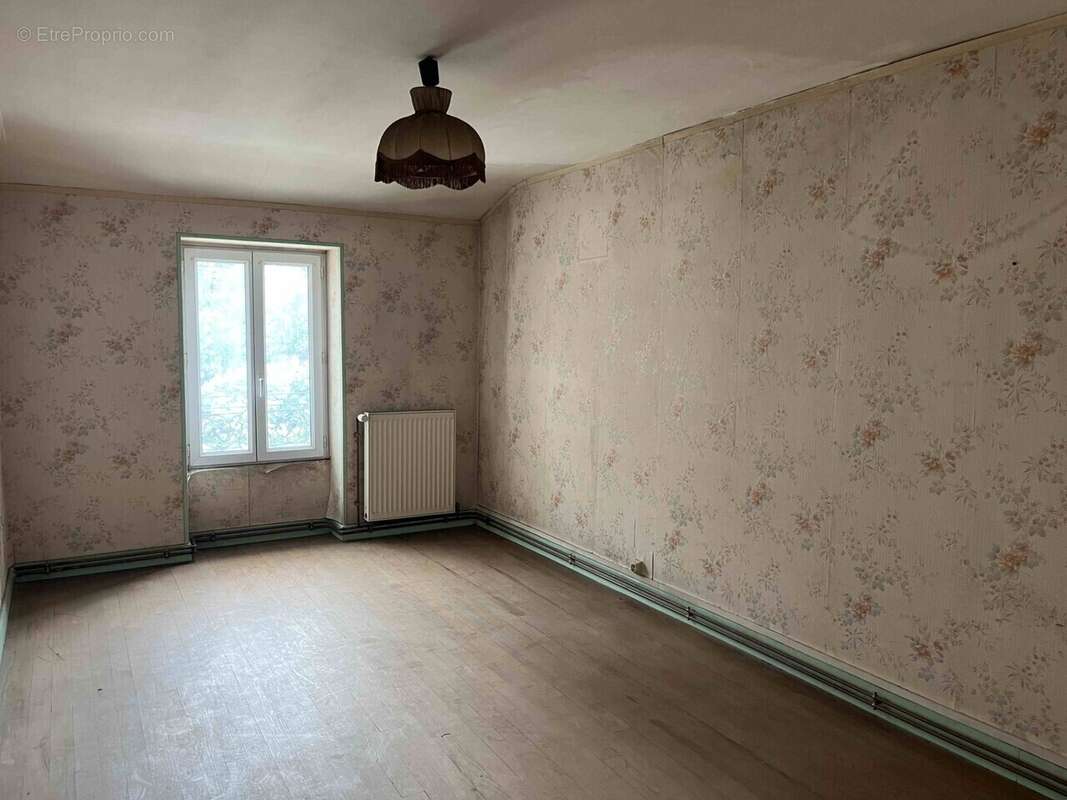 Maison à SENNECEY-LE-GRAND