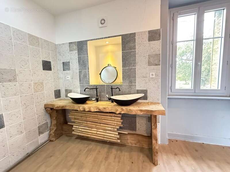 Maison à SAINT-VICTURNIEN