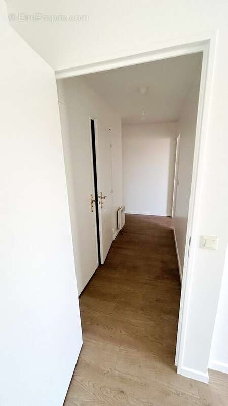 Appartement à L&#039;HAY-LES-ROSES