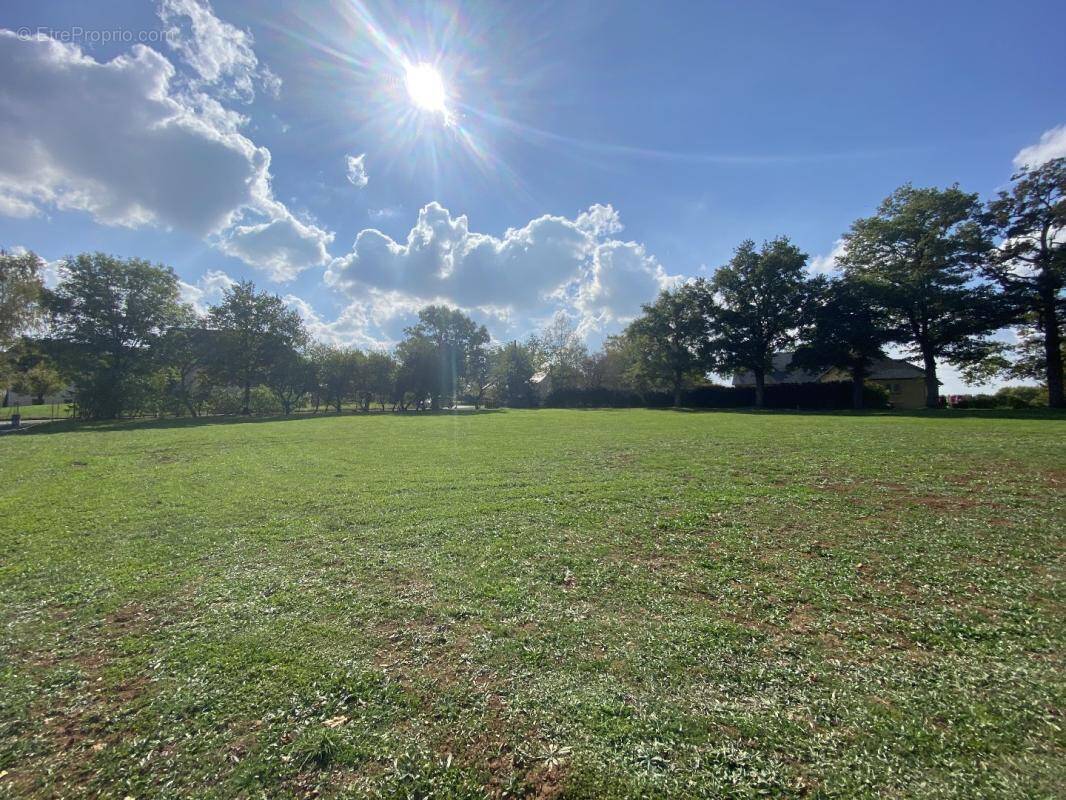 Terrain à AGEN-D&#039;AVEYRON