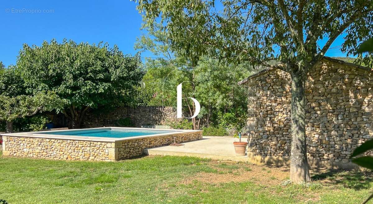 Maison à UZES