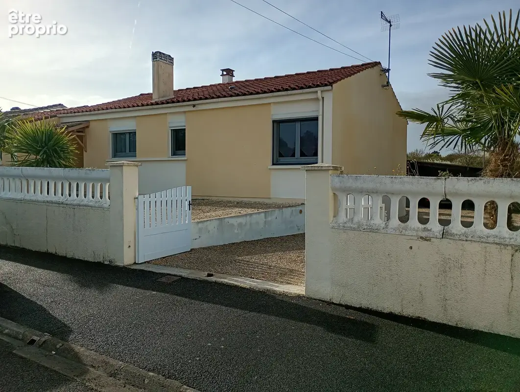 Maison 4 pièces 74 m² à vendre à Chateaubernard (16100) - photo 67