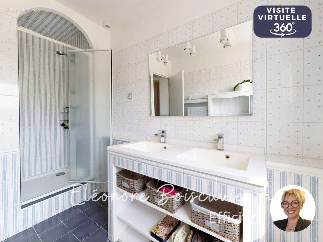Maison 112 m² à Vitrolles  - photo 13