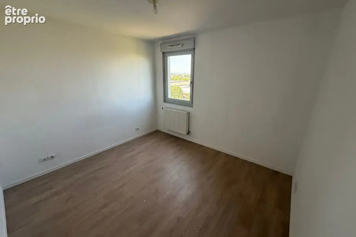 T3 de 71 m² à Saint-Priest, Carré Rostand au prix de vente de 145 700€ - photo 3