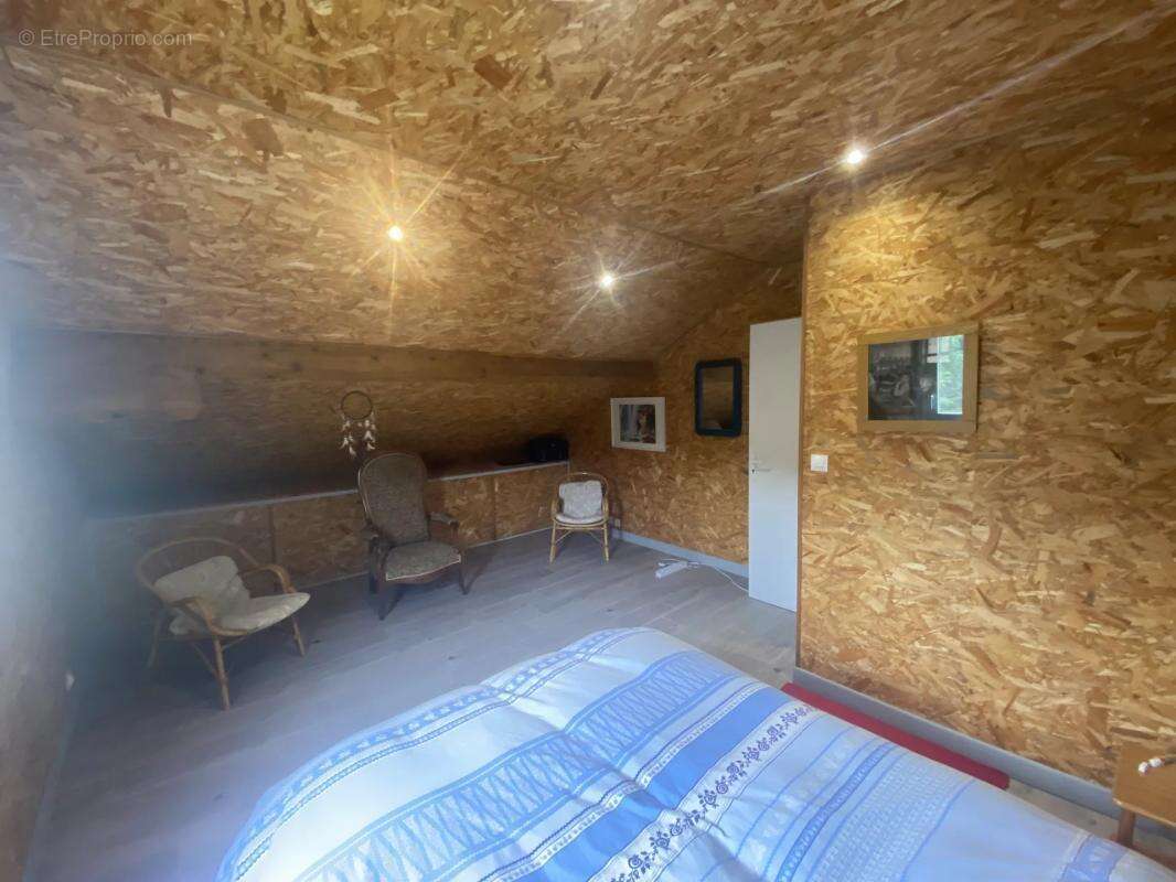 Appartement à FRONTENAUD