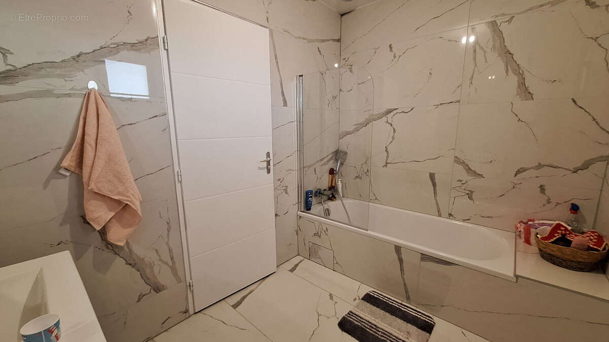 Maison Les Martres De Veyre 5 pièce(s) 136 m2 - photo 13