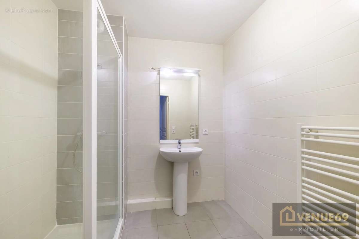 Appartement à LYON-8E