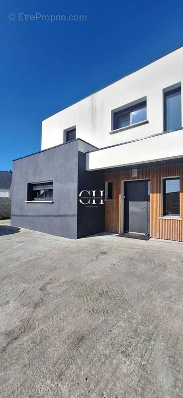 Maison à YFFINIAC