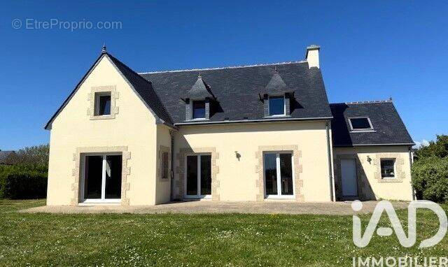 Photo 1 - Maison à PLOUHINEC