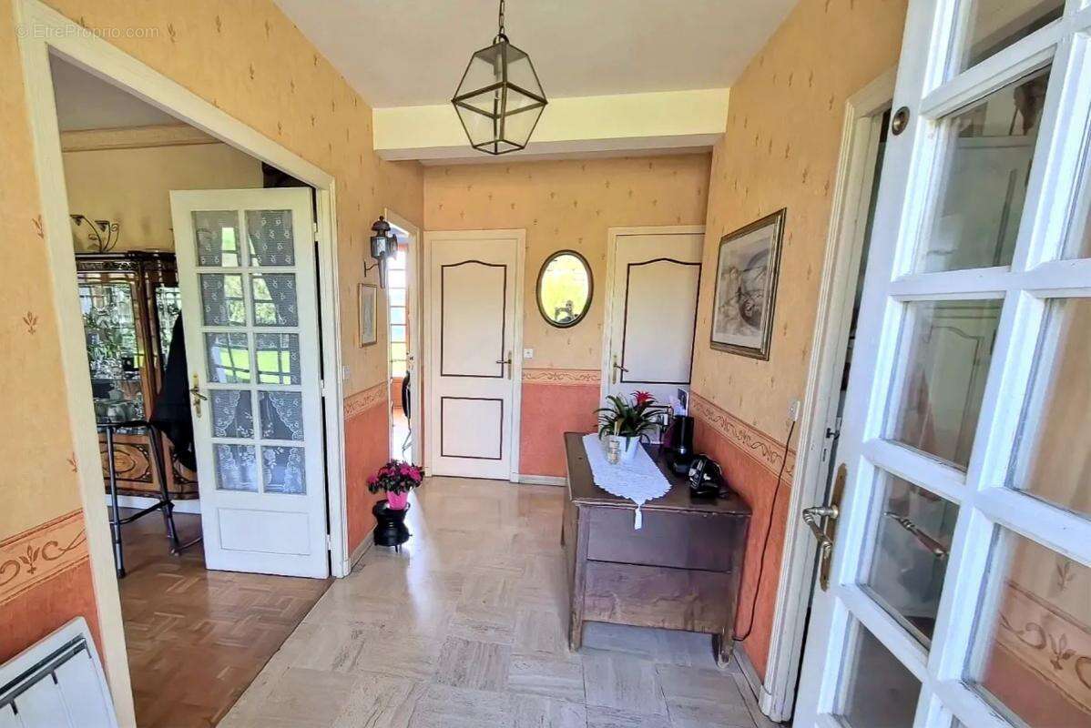 Maison à MONTGIVRAY