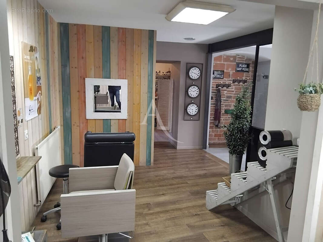 Commerce à CHEMILLE