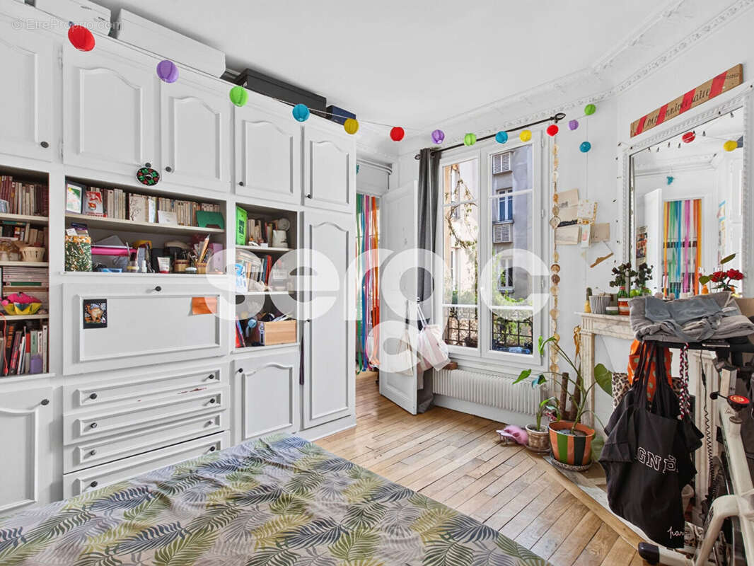 Appartement à PARIS-20E