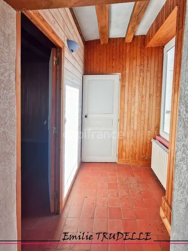 Maison à SAINT-VINCENT-DU-LOROUER