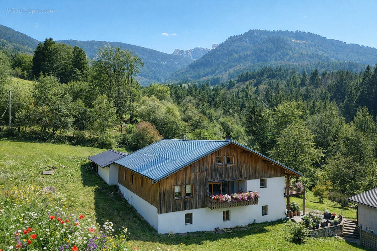 Maison à MEGEVETTE