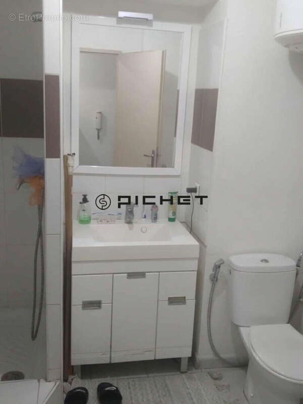 Appartement à MARSEILLE-3E