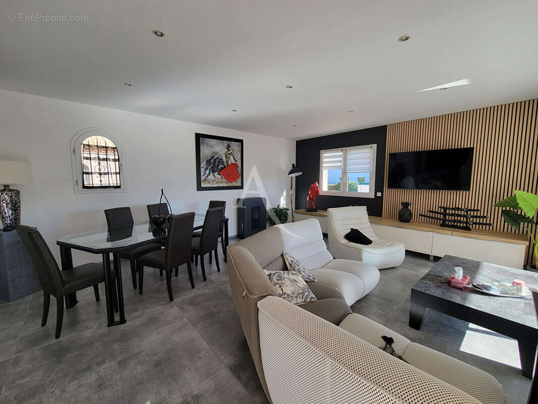 Maison à LATOUR-BAS-ELNE