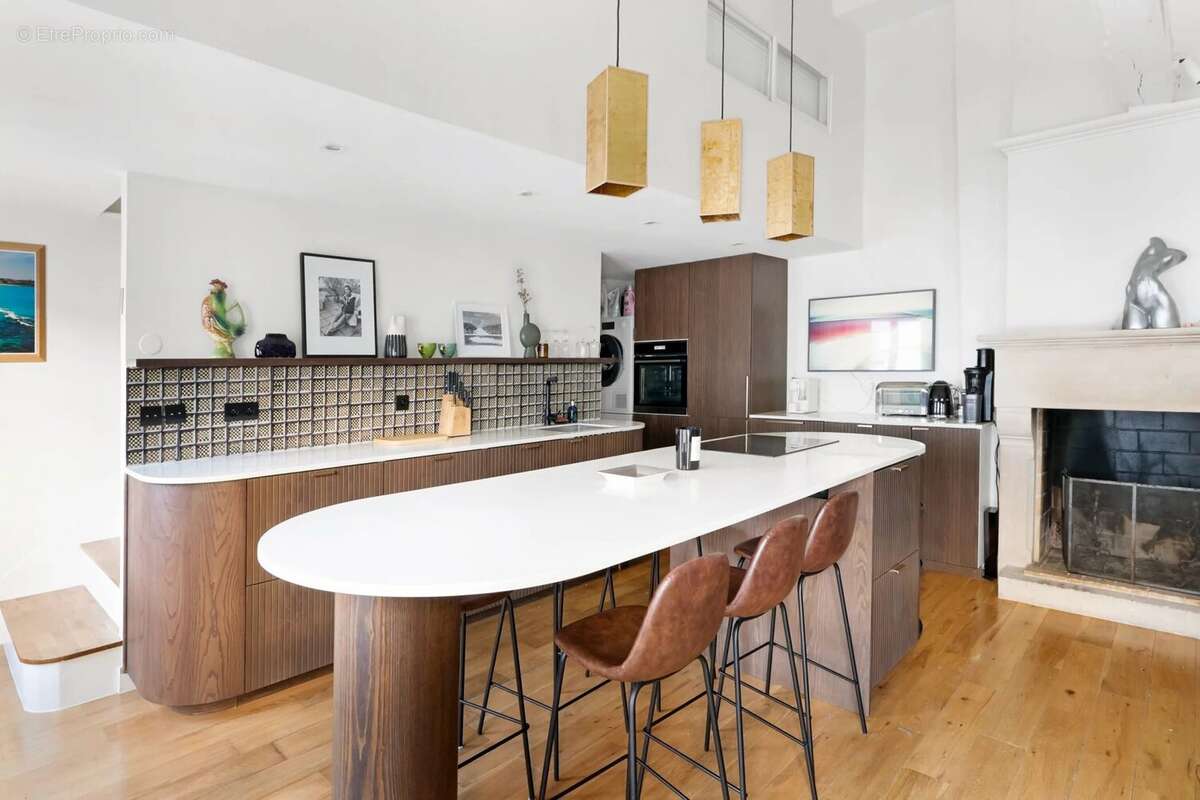 Appartement à PARIS-3E