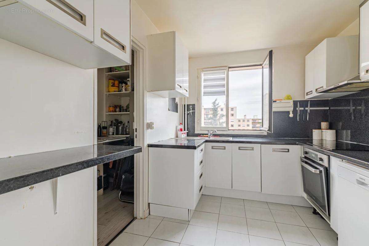 Appartement à NEUILLY-SUR-MARNE