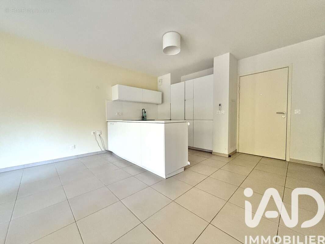 Photo 6 - Appartement à CARROS