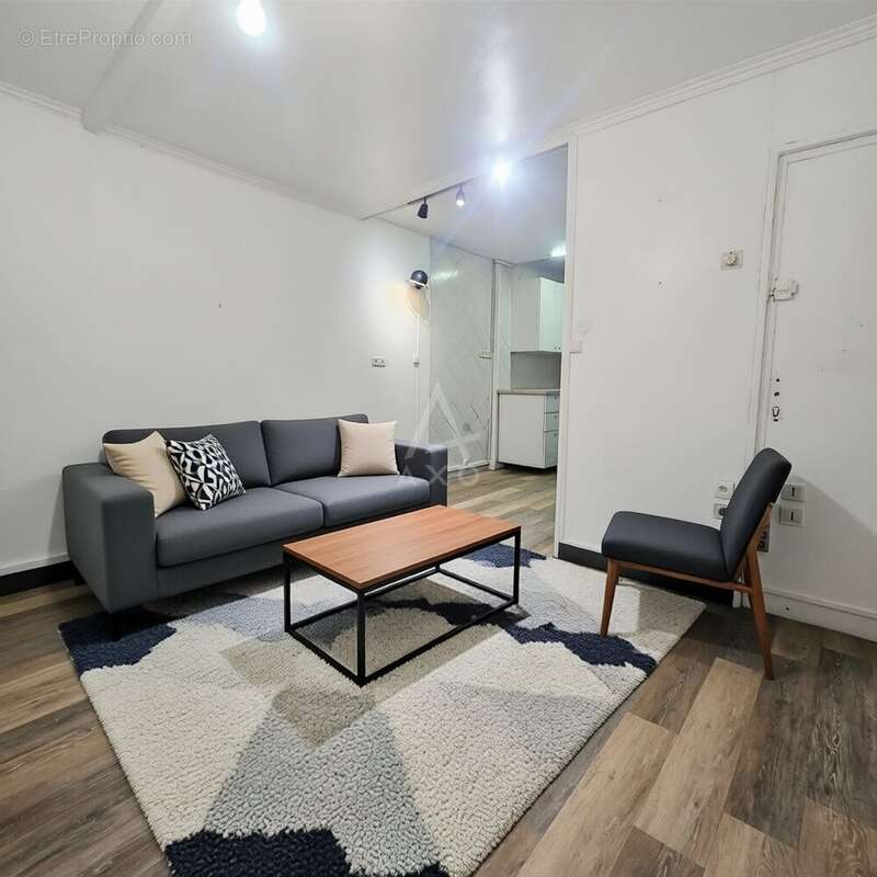 Appartement à PARIS-18E