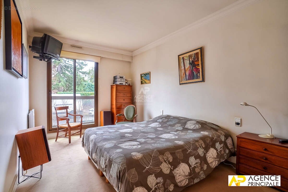 Appartement - Rez de jardin - Petit parc - Terrasse - photo 5