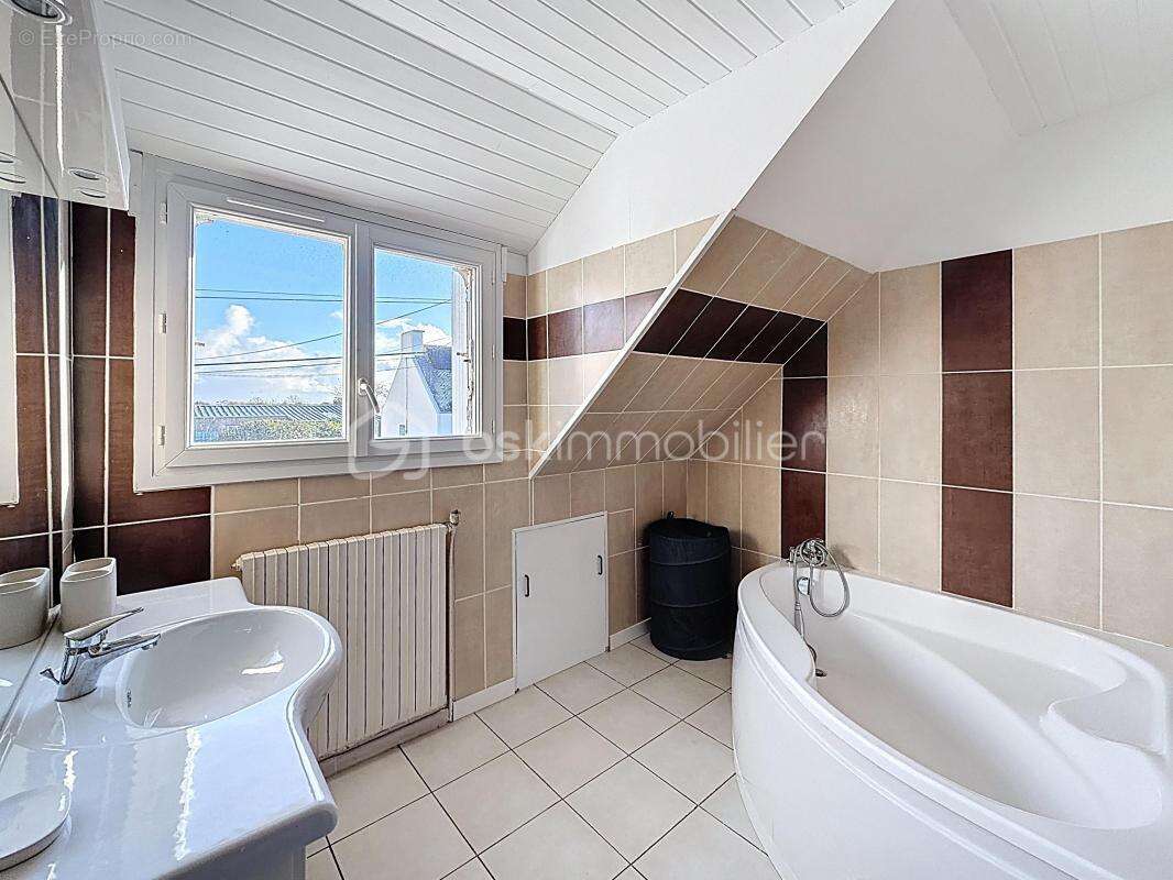 Maison à SAINT-DIVY