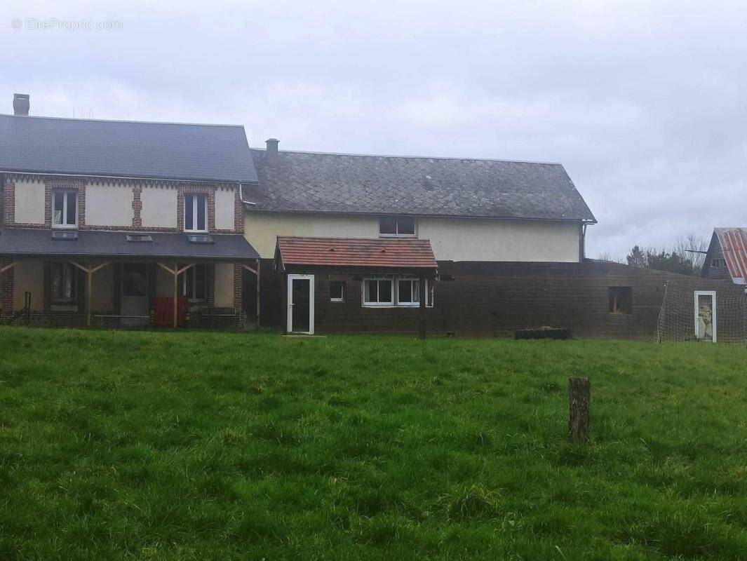 Maison à MESNIL-ROUSSET